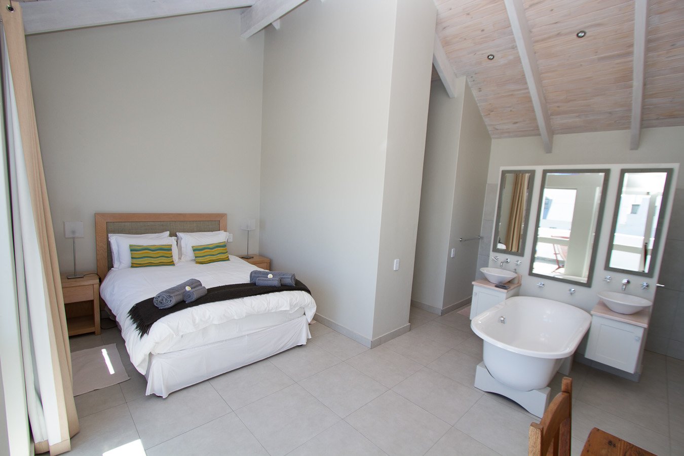 schlafzimmer.jpg
